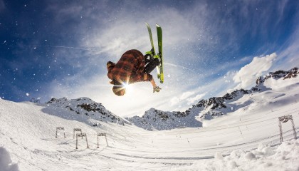 开云-公牛宣布完成内部续约保持核心稳定，公牛签约