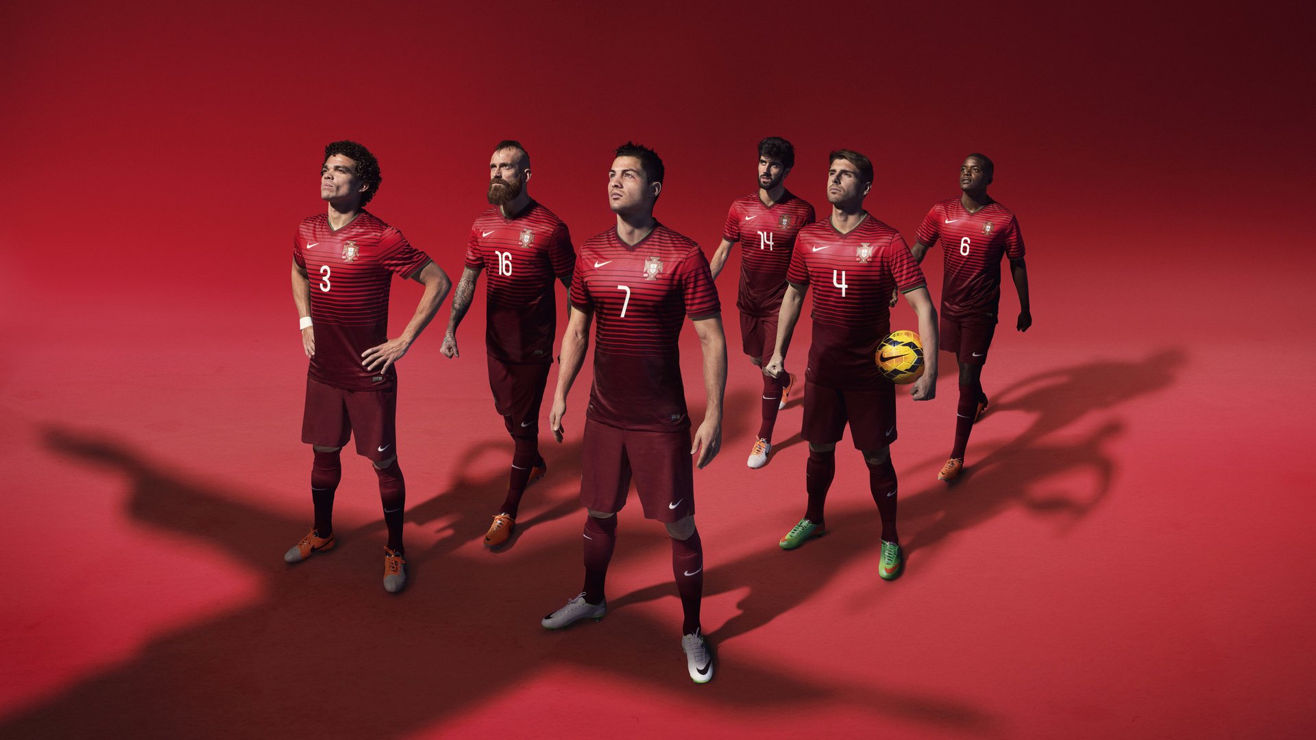 曼联逆势追赶，积分榜上升至第二