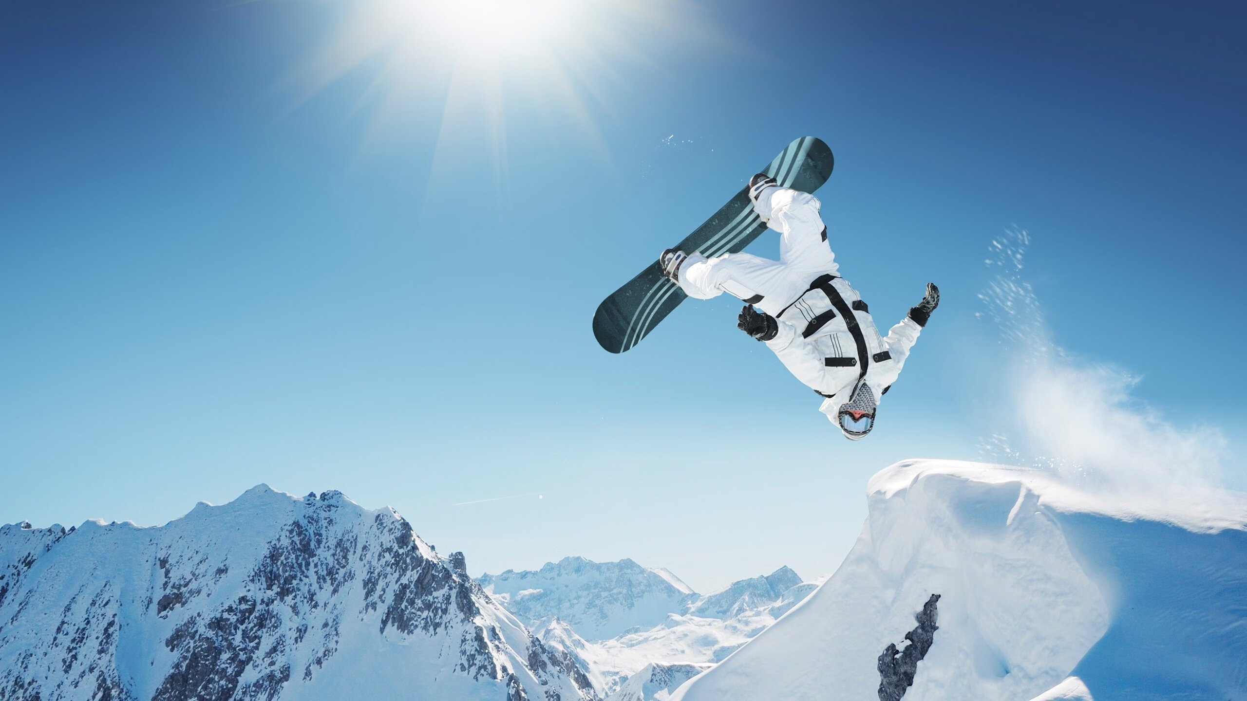 陈佳佩拉卡尼同组较量蝶泳决赛